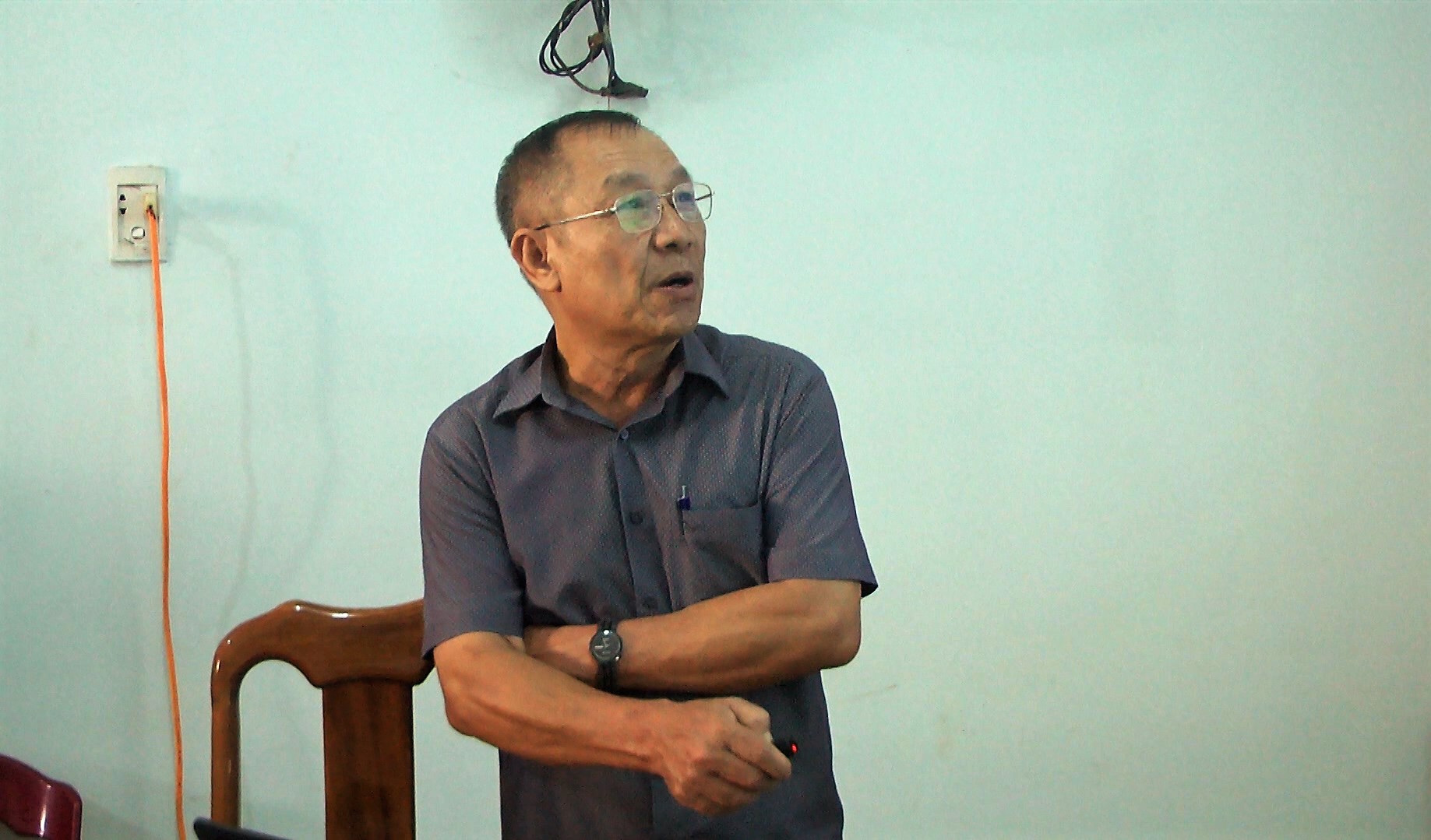 ngoan dunng.00_22_00_23.Still086